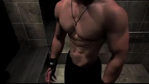Girl look at that body #aesthetic #gym #asian #gymmotivation #bodybuilding #GymTok #Fitness #smallwaist #fyp 