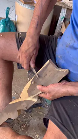 #woodcarving #asmrsounds #sculptureart #woodworking #asmr #escultura 