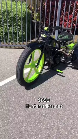 Another view of this machine  (Shop from the website hunterstrikes.net ) #minibike #minibikes #minimoto #minibikelife #custombuilt #builtfromscratch #custommade #drifttrike #drift #drifting #drifttrikes #driftking #microtrike #trikelife #candypaint #chrome #builtnotbought #threewheeler #trike #bigwheel #bigwheeltrike