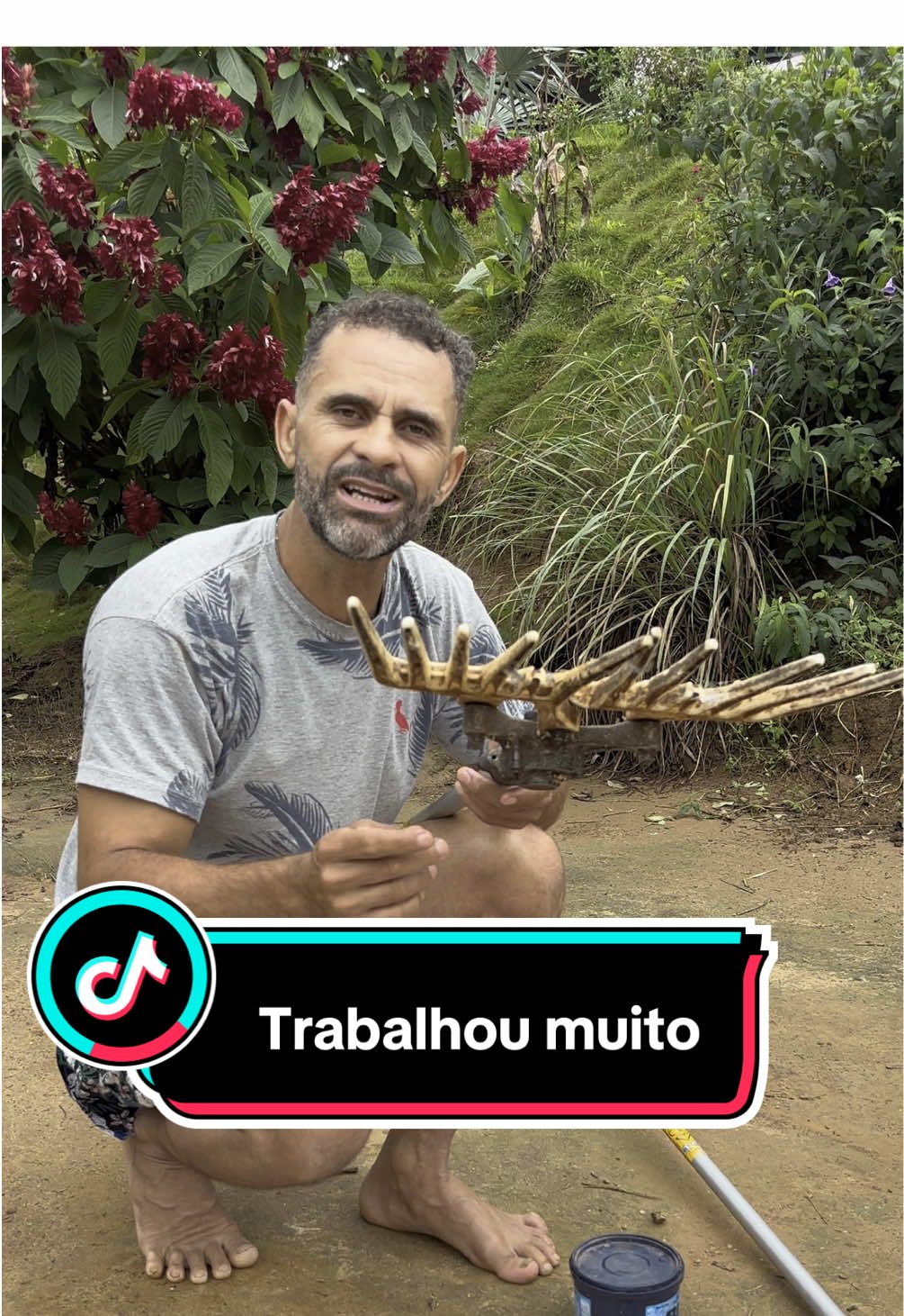 De tanto trabalhar ficou bangela