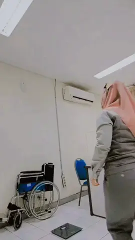 siapa yg gak kesel nimbang tiap Minggu kirain hasilnya turun eh malah naek! huhh😩
