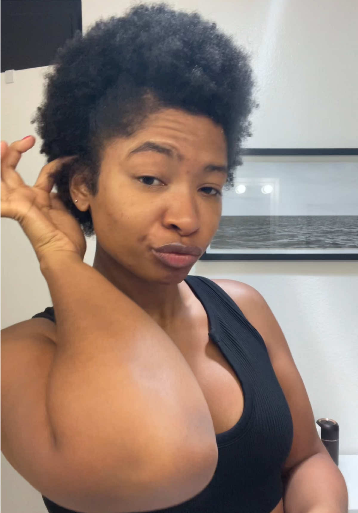 Literally this and sunscreen is my goal… and I am obsessed with the way my skin looks after using it! @BPerfect Cosmetics #bronzedrops #bronzeboost #summertimethings #tiktokshopmothersday #tiktokshoprestock #makeupthings 