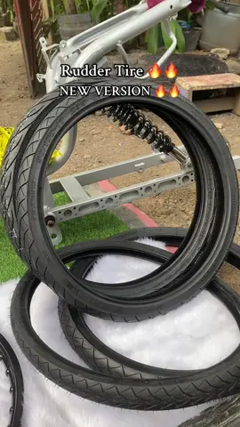 Solid ng New Version 🔥🔥 #ruddertire #ruddertirestraightline #ruddertirenewversion #tireformotorcycle #motorcycletires #motorcyclepartsandaccessories #fyppppppppppppppppppppppp #pabadlongshop #trendproducts2025 #creatorsearchinsights 