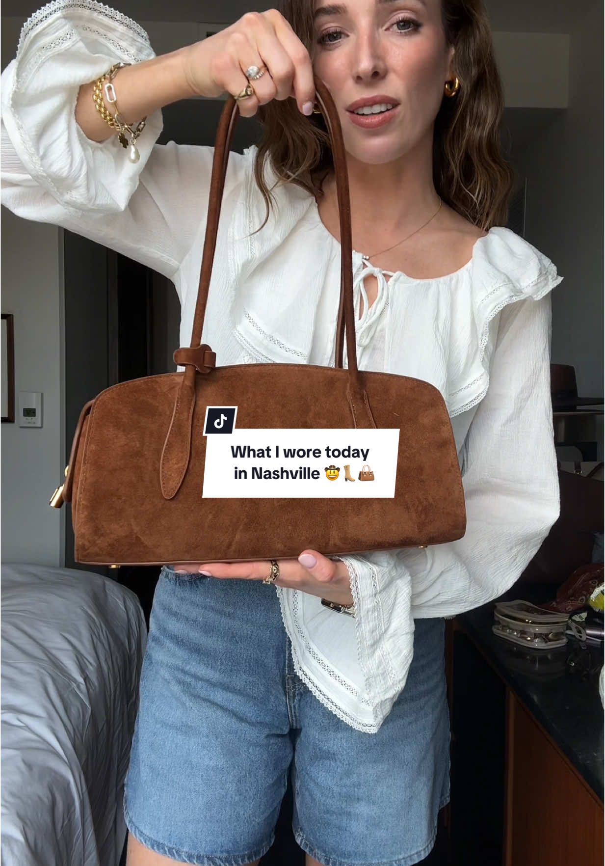 The suede obsession continues 🤎 This beauty is by @parisawangny and you can use my code Ciara12 for 12% off 🔗 ad #parisawang #suedebag #eastwestbag #OOTD 