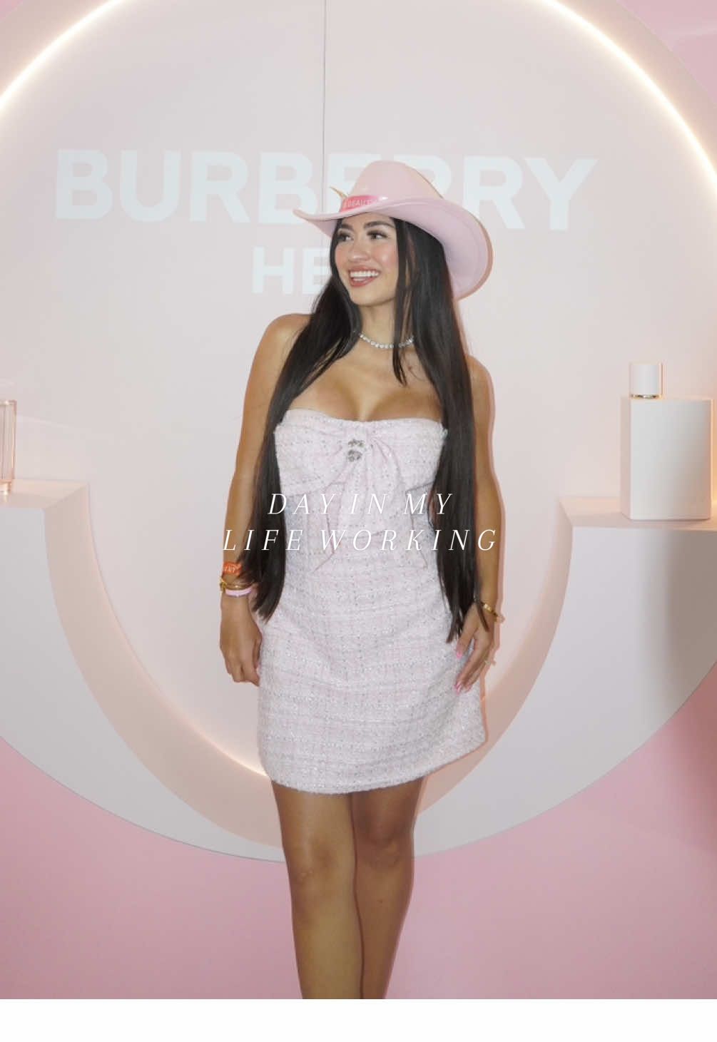 The dreamiest day in my life as a content creator in the @Ulta Beauty world 🫶🏻🫶🏻🤍.    The event was totally over my expectations and I can’t wait to go next year in Orlando!! 🥹 thank you so much Ulta for the invitation #ultabeautyhaul #ultabeautyworld #ultabeautyproducts #contentcreator #atx #atxinfluencer #atxlife #contentcreators #dayinmylife #dayinmylifeasacontentcreator #satx #ultabeautyworld #influencerlife 