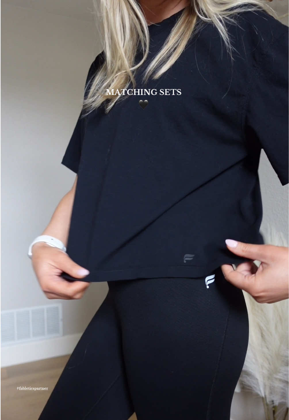 @Fabletics OOTD 🖤🤭 #fableticspartner #fabletics #matchingoutfits #matchingsets #creatorsearchinsights #foryoupage #workoutset #Loveyourboobs #CapCut 