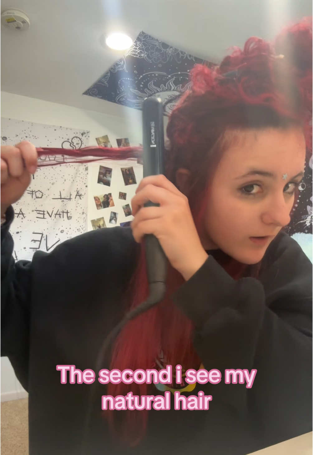 ignore the delay i was connected to my speaker 💔 #relatable #curlyhaircheck #fypage 