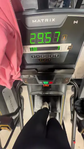 Back and bi and cardio today🏃🏻‍♀️💪🏻