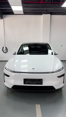 Comment “Gift” to receive your discount code in your DM! #tesla #teslamodelyperformance #newtesla #teslacar #modely #newteslamodely  #elonmusk #ElonMuskNews #sidehustle 