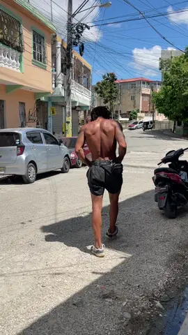Quien diría que un indigente pudiera estar tan bueno  😩🥵 #paratii #viralvideos #viralllllll #viralditiktok #gymrat #GymLife #gymmotivation #GymTok #gym #gymbro #gymhumor #humor #humortiktok #lo #loveyou 