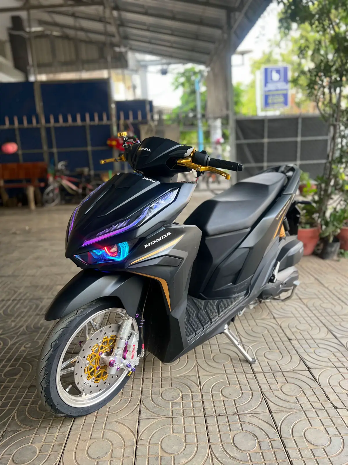 និងមែនកូនកាត់…🤣🖤#vario125 #clicktheyellowbasket #fypシ゚viral🖤tiktok 