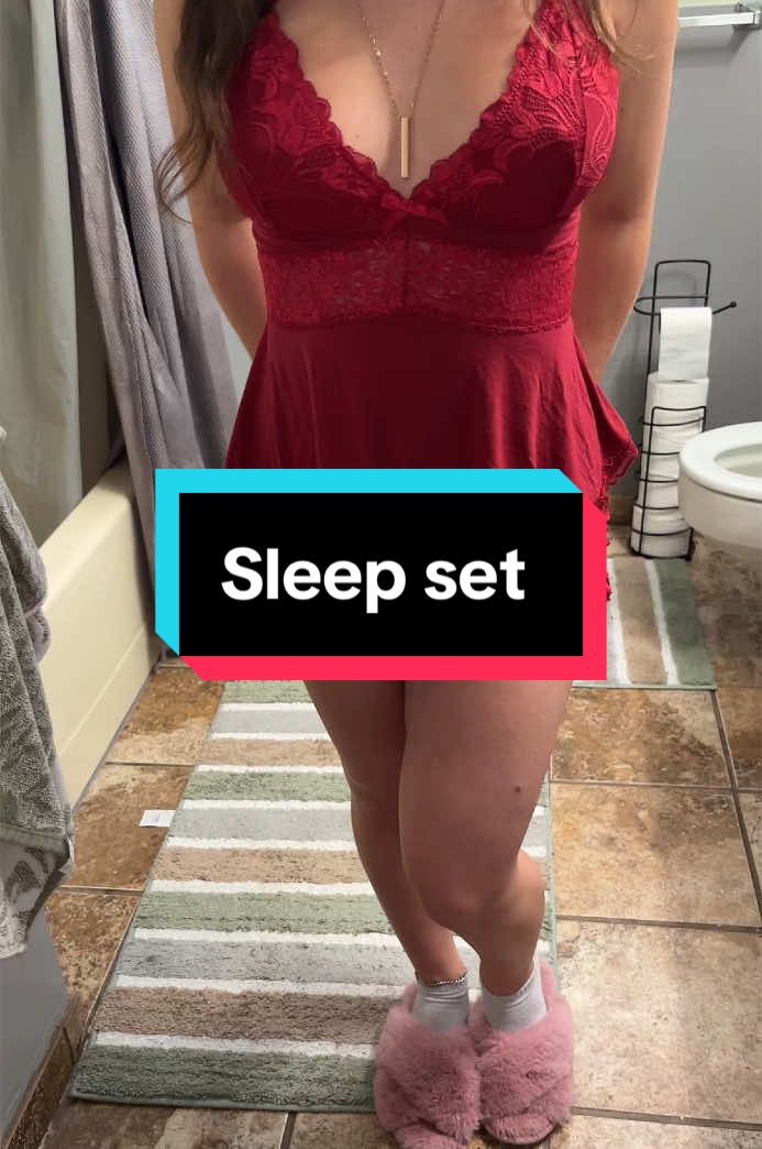 This sleep set is only 16$ #Tiktokmademebuyit #tiktokmarketplace #tiktokshop #sleepset #loungeset 