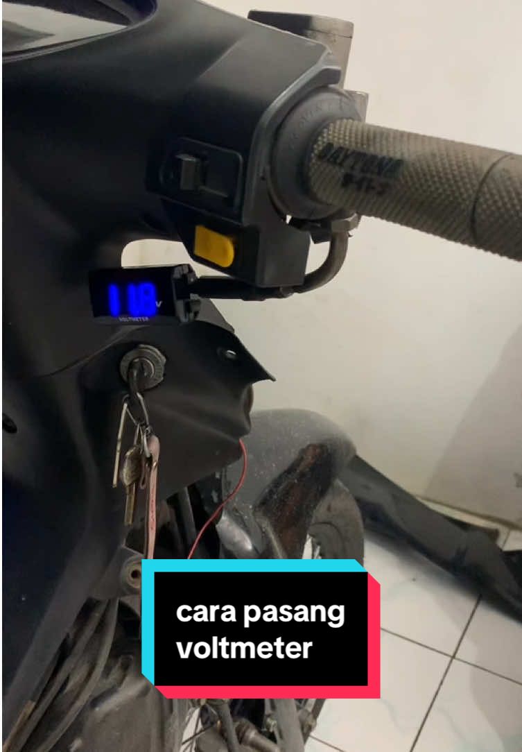Jadi begitulah caranya pasang Voltmeter #suprageter #subie #modifmotor #nf100 #wavealpha #kphgank #suprafit #suprafitmodifikasi #voltmeter 
