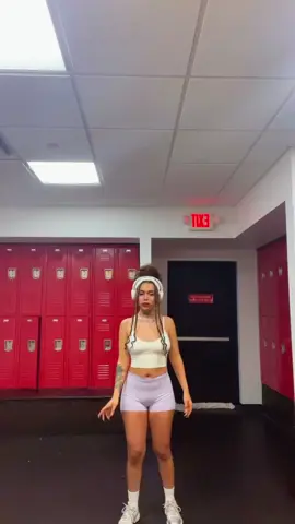 Me againnnn #taylorswift #arianagrande 
