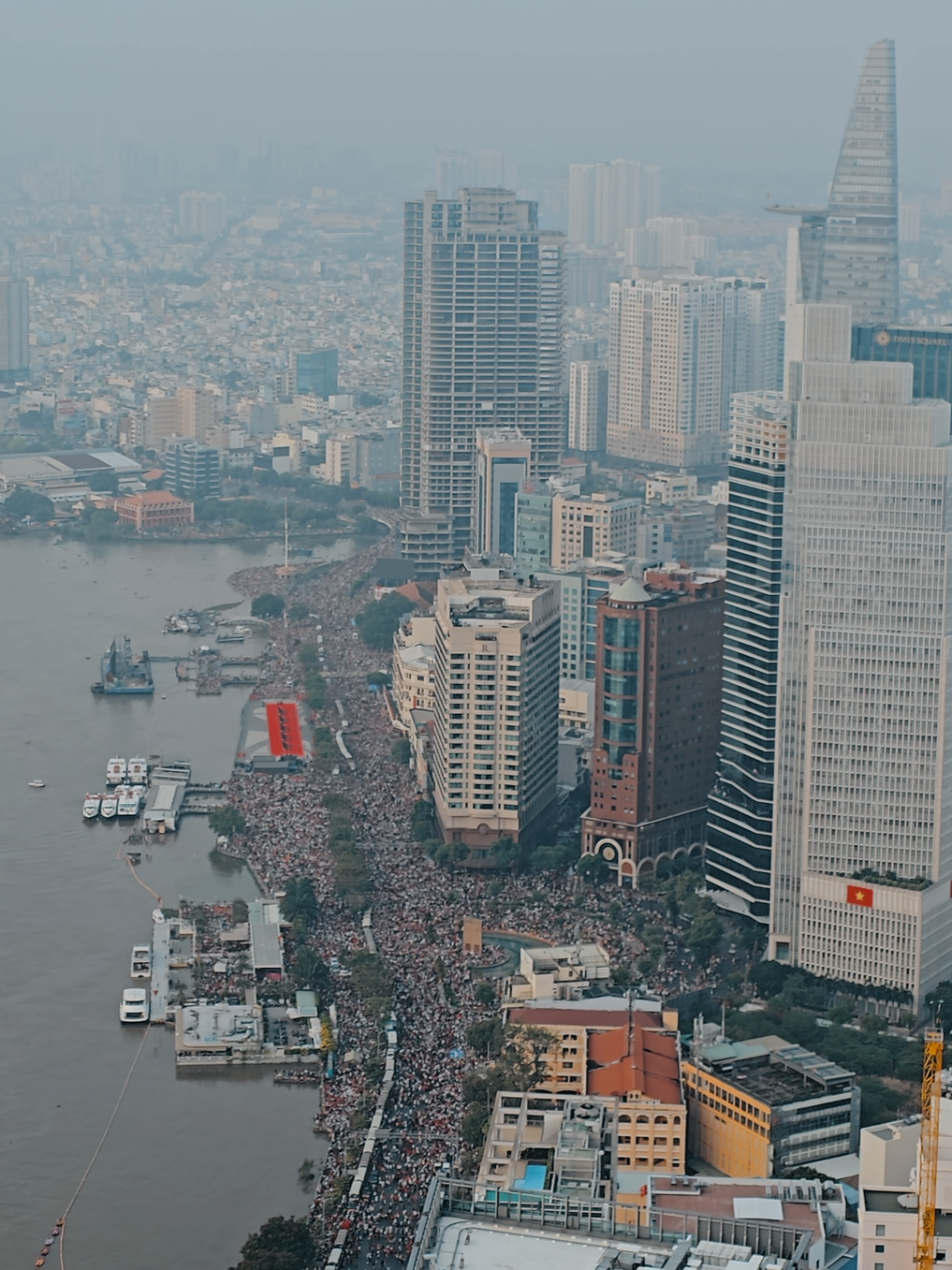 biển người sáng nay 🫶🏻 🇻🇳