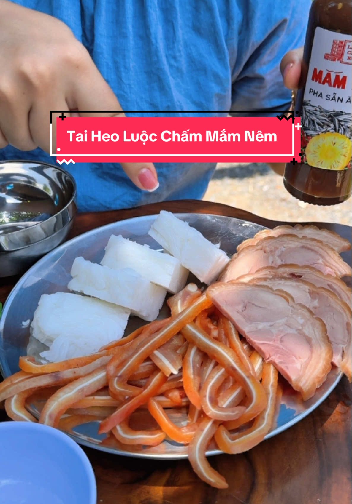 Có ai như tui hong cái món Tai heo luộc chấm mắm nêm sao ăn hoài không chán #bepcuagiao #mukbang #anvat #mamnemlangchaixua #mamnem 