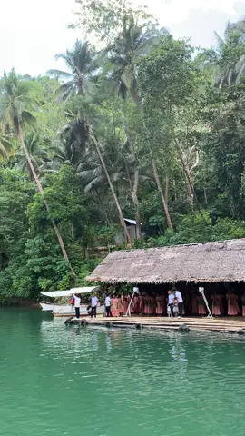 Exploring the beaty of Luboc River Cruise! 🌿⛰️ #baliksaboholbalik