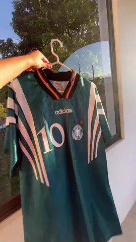 Alemania 1996. Verde clásica. Matthäus #10. Historia pura. Disponible en todas las tallas😁✅ #matthaus🇩🇪 #alemania #retrojersey #fútbol #laperchadel10 