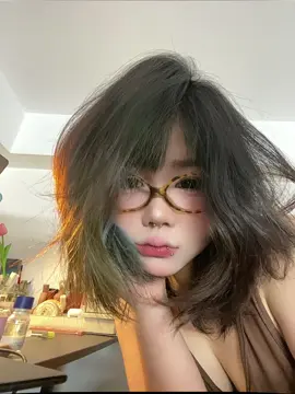 haizzzzz lâu r chưa dính tí tình yêu nào vào người 