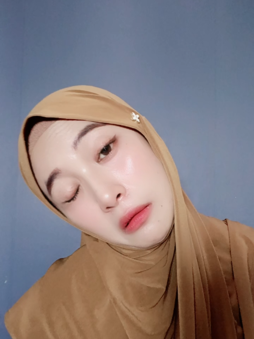 latihan ekspresi dulu nggak sih, siapa tau ada yg mau ngajakin join trend ☺️ #🤣 #sakkarepmu #bings 