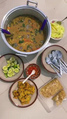 Kalau ngumpul wajib ada kapurung🤤🤤 #kapurungsulawesi