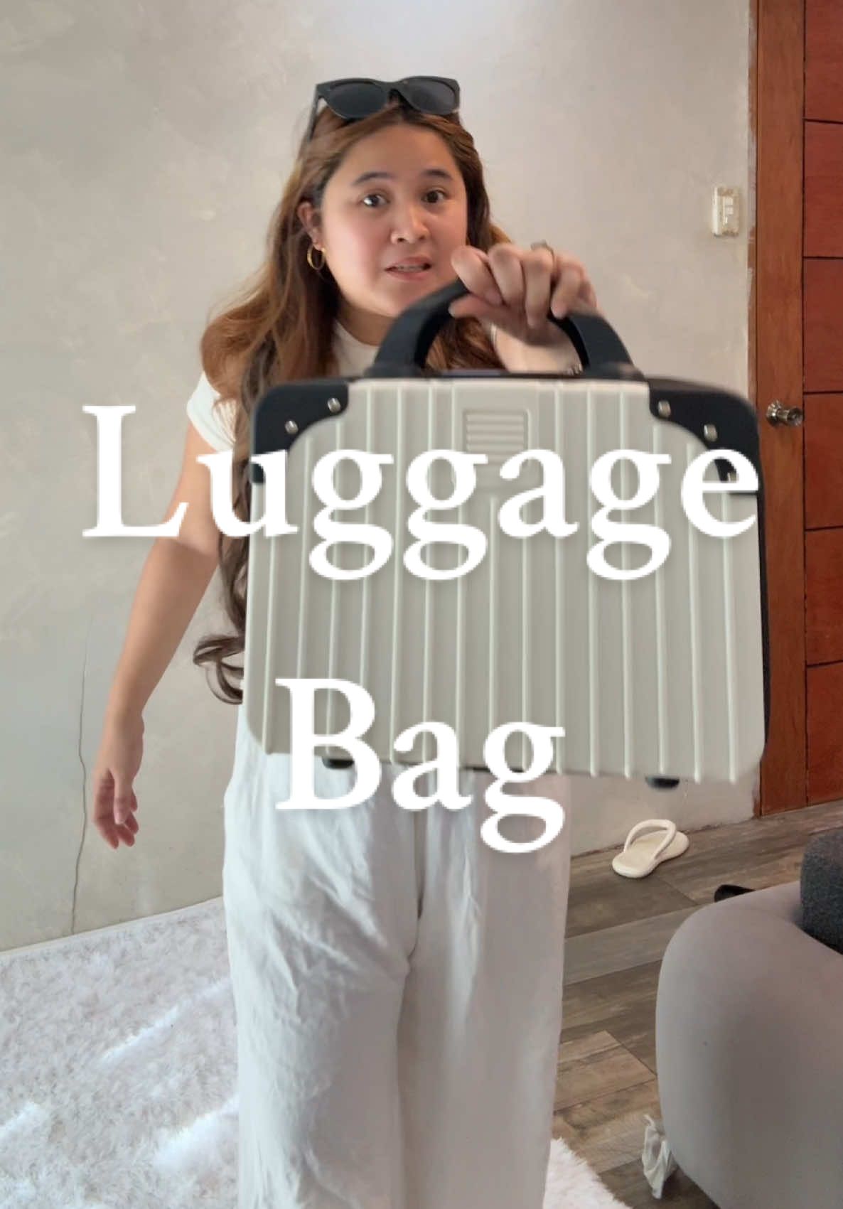 #minimaleta #miniluggage #handcarrybag #luggage #luggagebag #travelbag #bag 