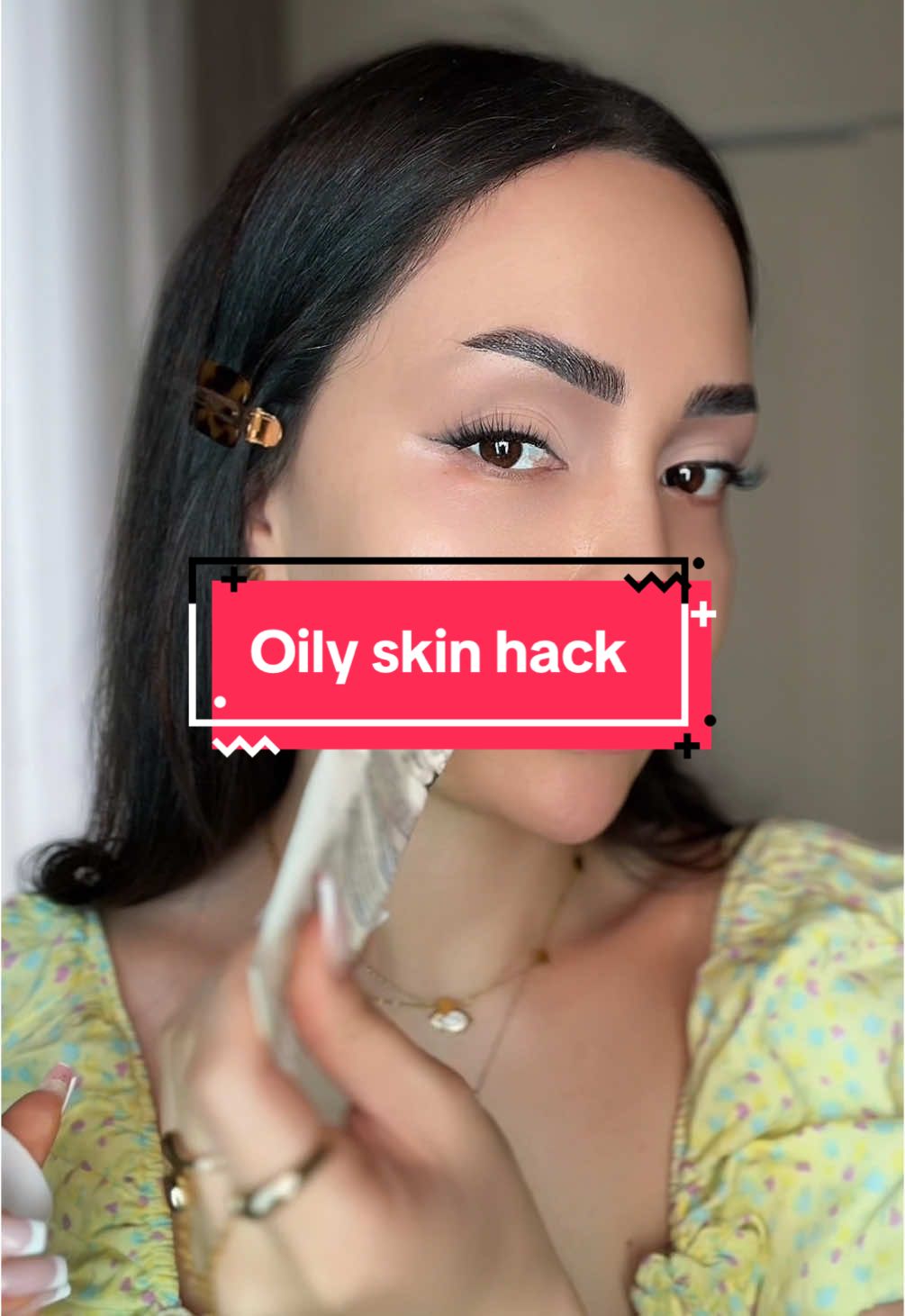 This Hack is a Game Changer for Oily Skin Girlies! Would You Try It? @Huda Beauty @Charlotte Tilbury @Iconic London @Diorbeauty #OilySkinHack #SkinCareTips #OilySkinSolutions #BeautyHacks #GlowySkin #SkinCareRoutine #BeautyCommunity #OilySkinGirlies #makeuphack #secretbeaute 