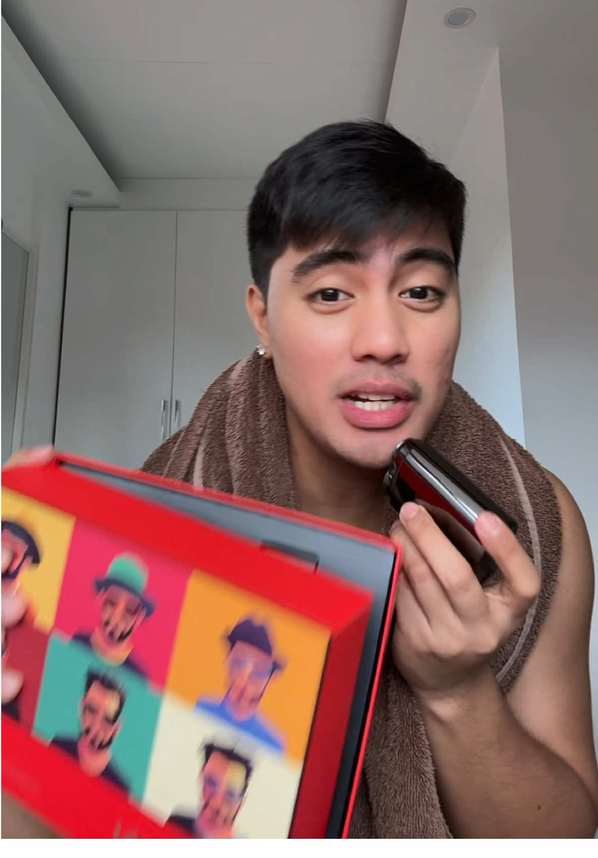 Replying to @daryll_chou_17 Perfect pang gift din neto 😊 #electricshaver #shaver #erwindelarosa 