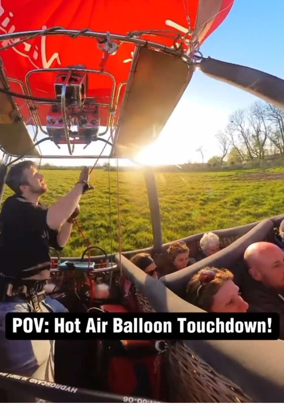 The best part of a hot air balloon ride? The landing, of course! Thanks for showing us how it’s done, Pilot Alex! 😉 #HotAirBalloon #BalloonLanding #PilotLife #SkyAdventure #BalloonRide #TouchdownTime #UpUpAndDown #FlyingHigh #BalloonMagic #AdventureInTheAir #SkyViews #PilotAlex #HotAirBalloonLife