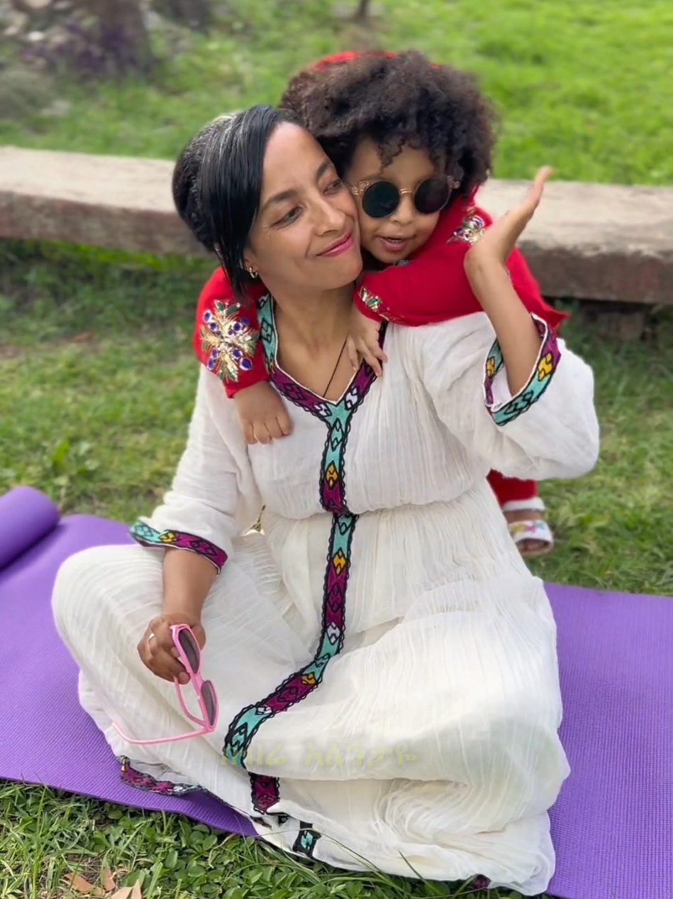 መልካም የእናቶች ወር ❤️ #parentsoftiktok #Anna #ethiopian_tik_tok #habeshatiktok #fyp 