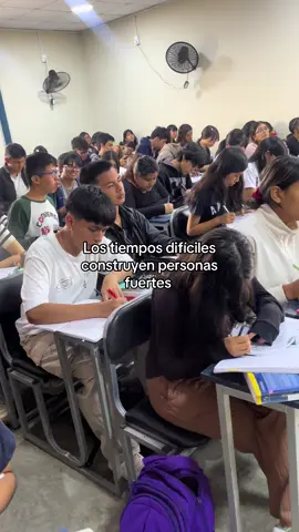 Nunca se rindan !!  #viral #sueños #trend #tiktok #educacion #academia #peru #biologia #biology #paz #luchen #resiliencia #fyp #foryou 
