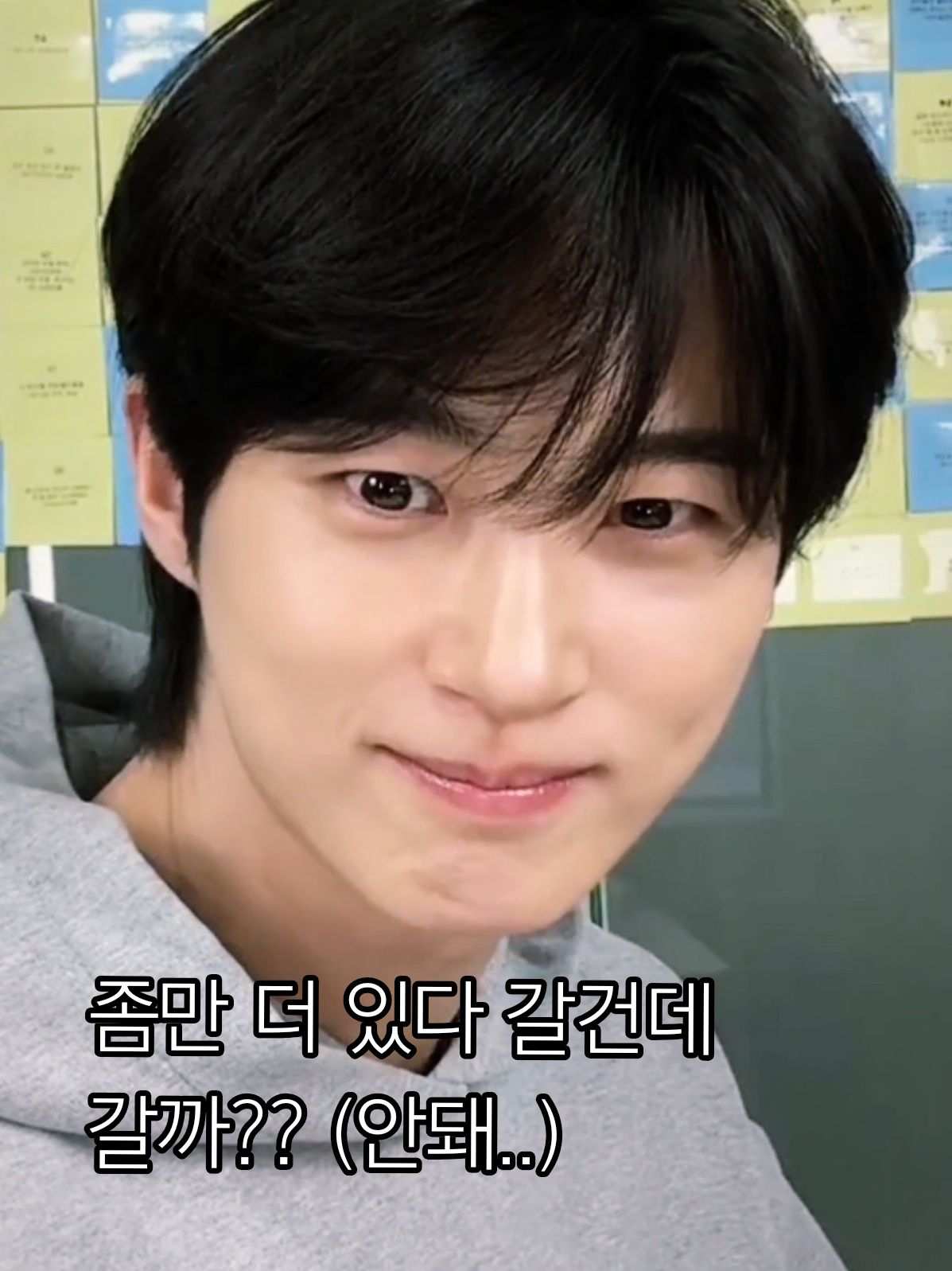 변우석 이런 표정 처음봐... (겁나 매력 터져...🫠🖤🖤🖤🖤) #변우석 #ByeonWooSeok #변우석위버스라이브