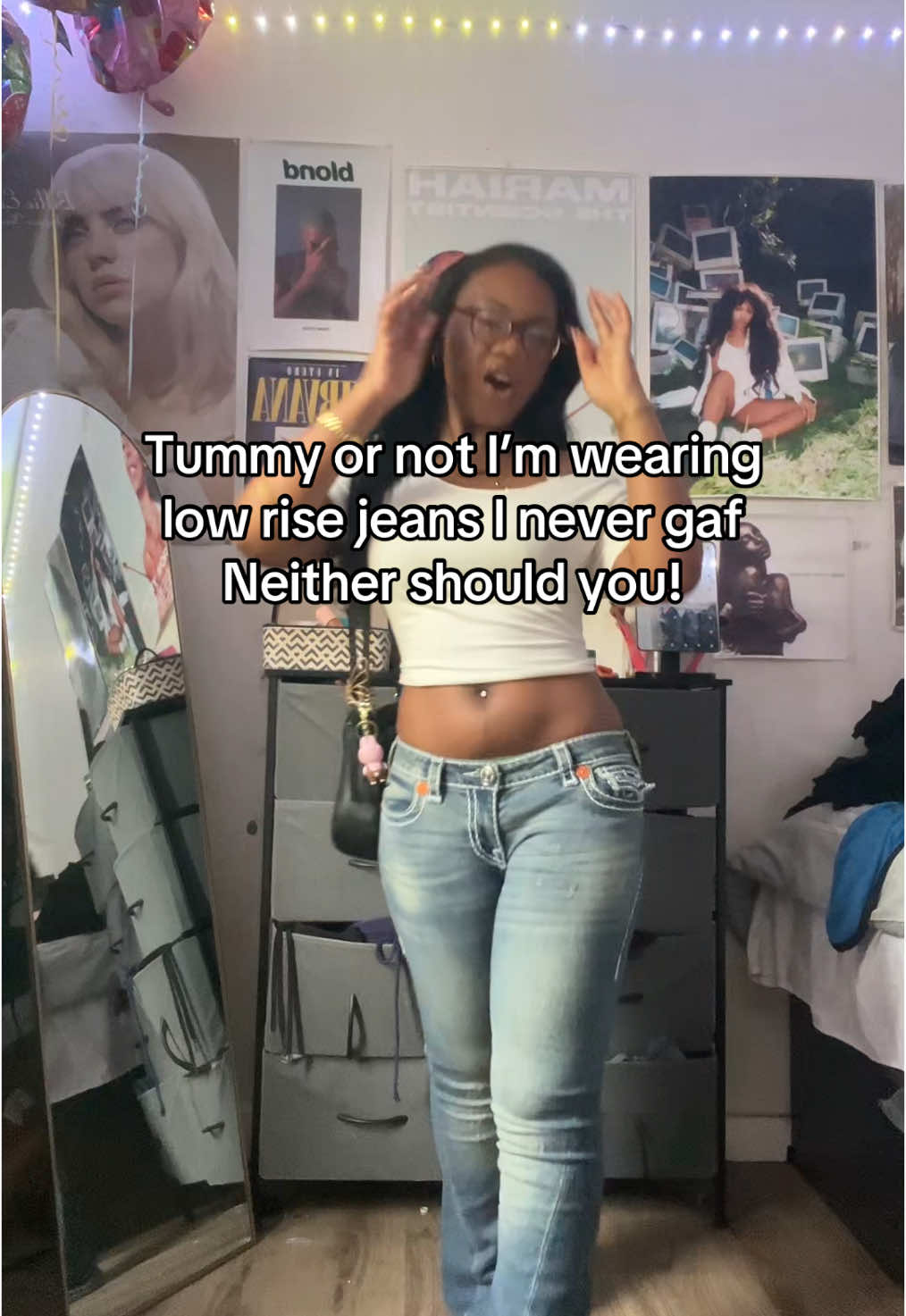 EVERYONE looks good in lowrise #OOTD #midsize #lowrise #outfitinspo 