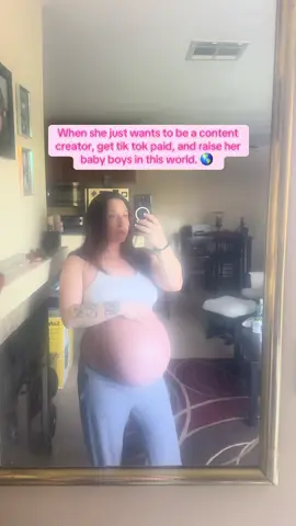 Being pregnant with twins is so cool and I love it so much. I honestly wish I got pregnant sooner cuz now I just want more babies but I have to make sure I can support these babies and I heard becoming a content creator pays well… so here I am! 