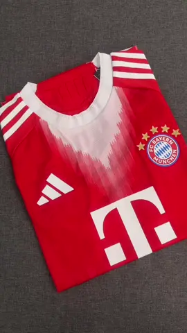 2025/2026 Player edition Bayern Munich home football jersey 🥂🥂🥂#BayernMunich #bayernmunichfc #futebol #funnytiktok #futbol⚽ #fürdich #fpy #fpyシ #fyp #jersey #newjersey #football #Soccer #newshirt #shirt #footballclub #footballjersey #footballshirt #soccerjersey #soccershirt #2025football #2025jersey #2025soccer #footballtiktok #soccertiktok #sealjersey