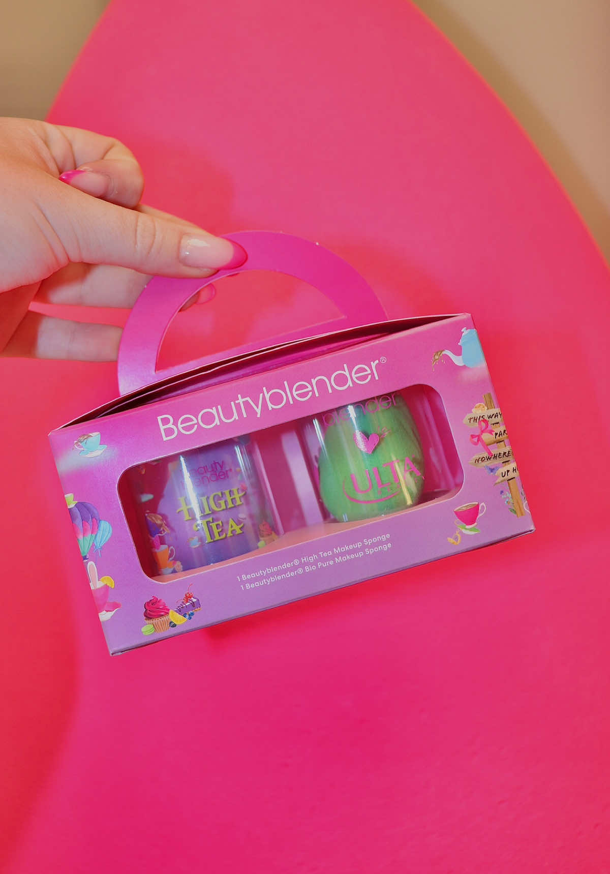 A moment for the swag. 🛍️ Thanks to everyone that stopped by to say hi to our team at @Ulta Beauty World. We loved meeting all of you! #ultabeauty #beautyblender