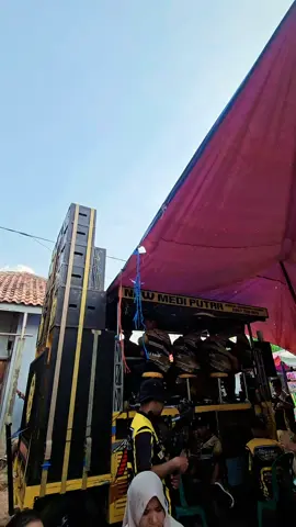 New Medi Putra.. Pilihan Batin - Voc.Amanda #tiktoktrending #fyp #xyzbca #capcut #newmediputra #tarling_indramayu_cirebon 