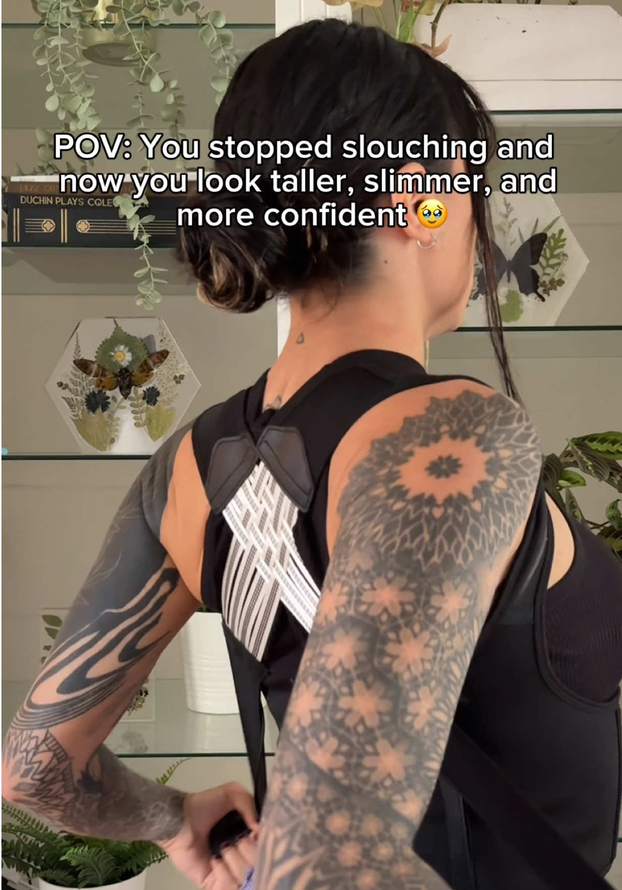 Your posture effects so much more than you think.  Start fixing your posture today.  LlNK lN BlO ❤️ #creatorsearchinsights #posture #posturefix #backpain #tiktokmademebuyit