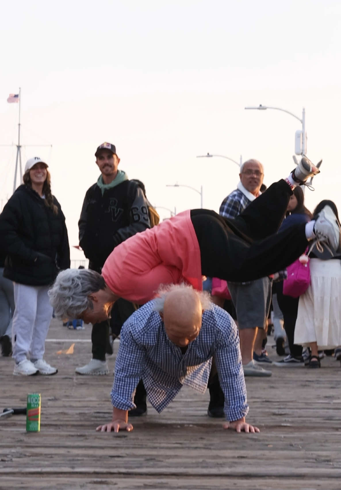 Old man strength is real 👴🏼 Back in my day… @NOCCO USA 🧃 #prank #oldman #strength #Fitness #bodybuilding #calisthenics #motivation 