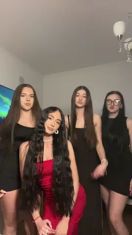 @klaudia @𝑗𝑢𝑙𝑖𝑎 @Wiktoria_2000 