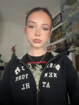 another draft from sunday (shaky hands sorry😓) #foryou #makeup #hair #piercing #pretty 