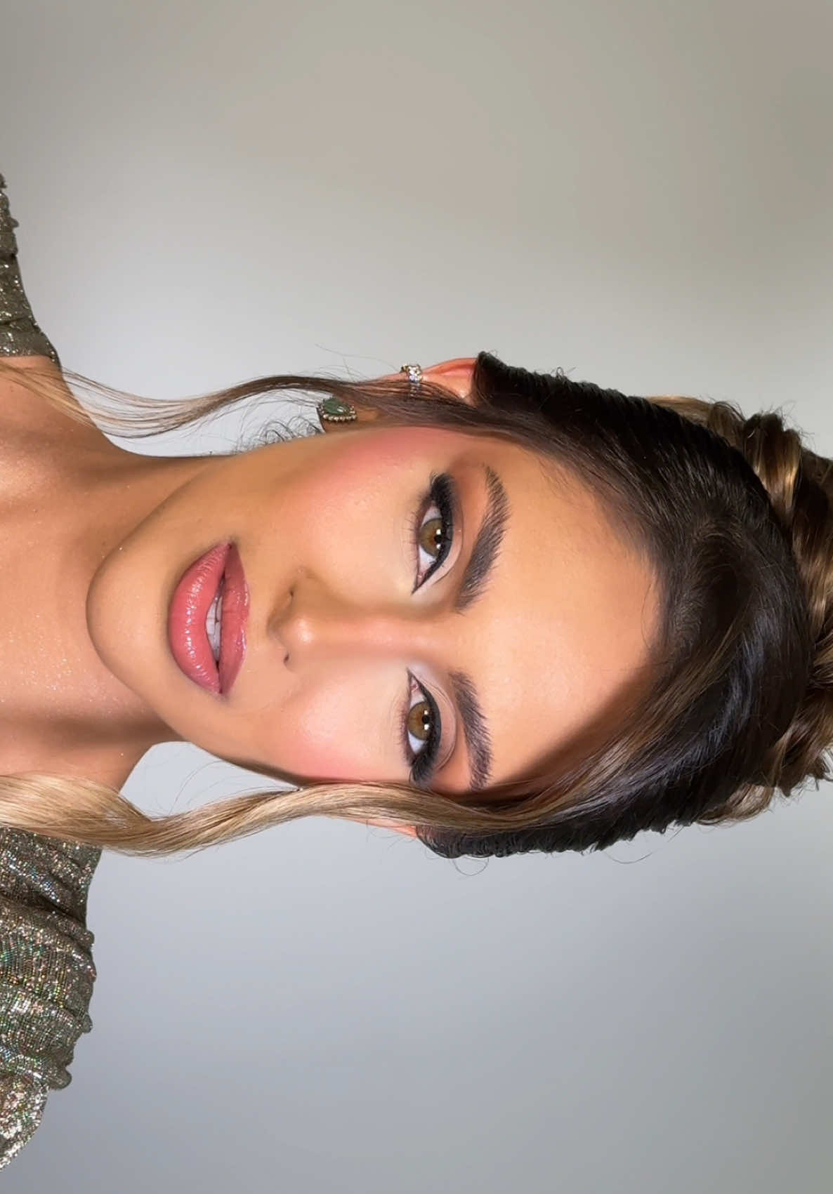 ✨✨ . . . #makeup #make #penteado #formatura #festa #glamour 