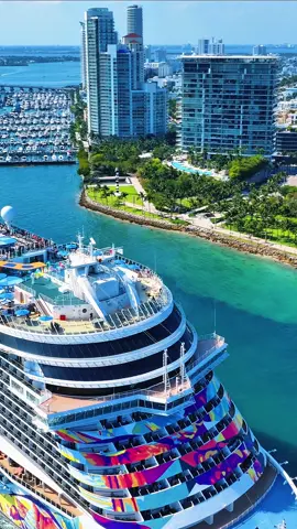 Norwegian Aqua a Miami 🤩  @Norwegian Cruise Line #NorwegianAqua #NCLAqua #crocieristacom #cruisenorwegian #crociere #crociera #cruisetok 