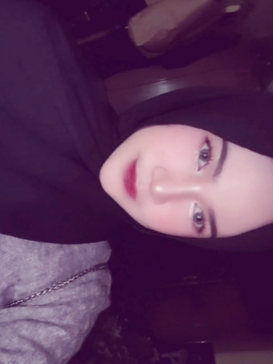 lagi kecentilan sendiri #CapCut #4u 