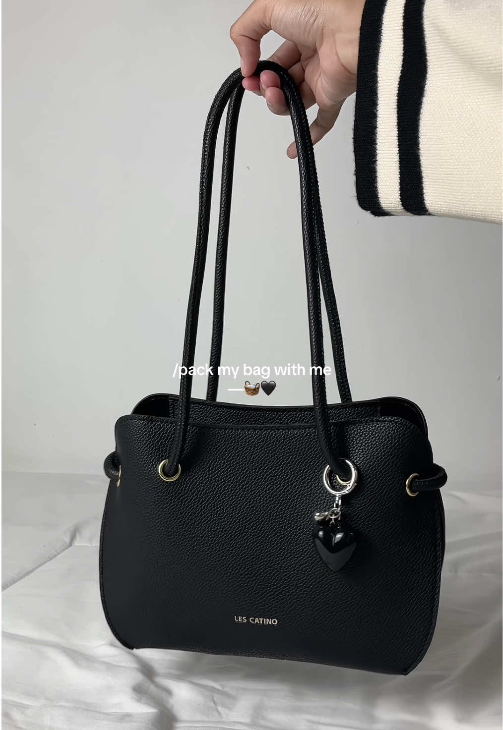 warna blacknya so pretty, kalian wajib ambil😭🫵🏻 #daninsatchel #lescatino #shoulderbag #packmybag #lescatinobag #tasbahu #taswanita 