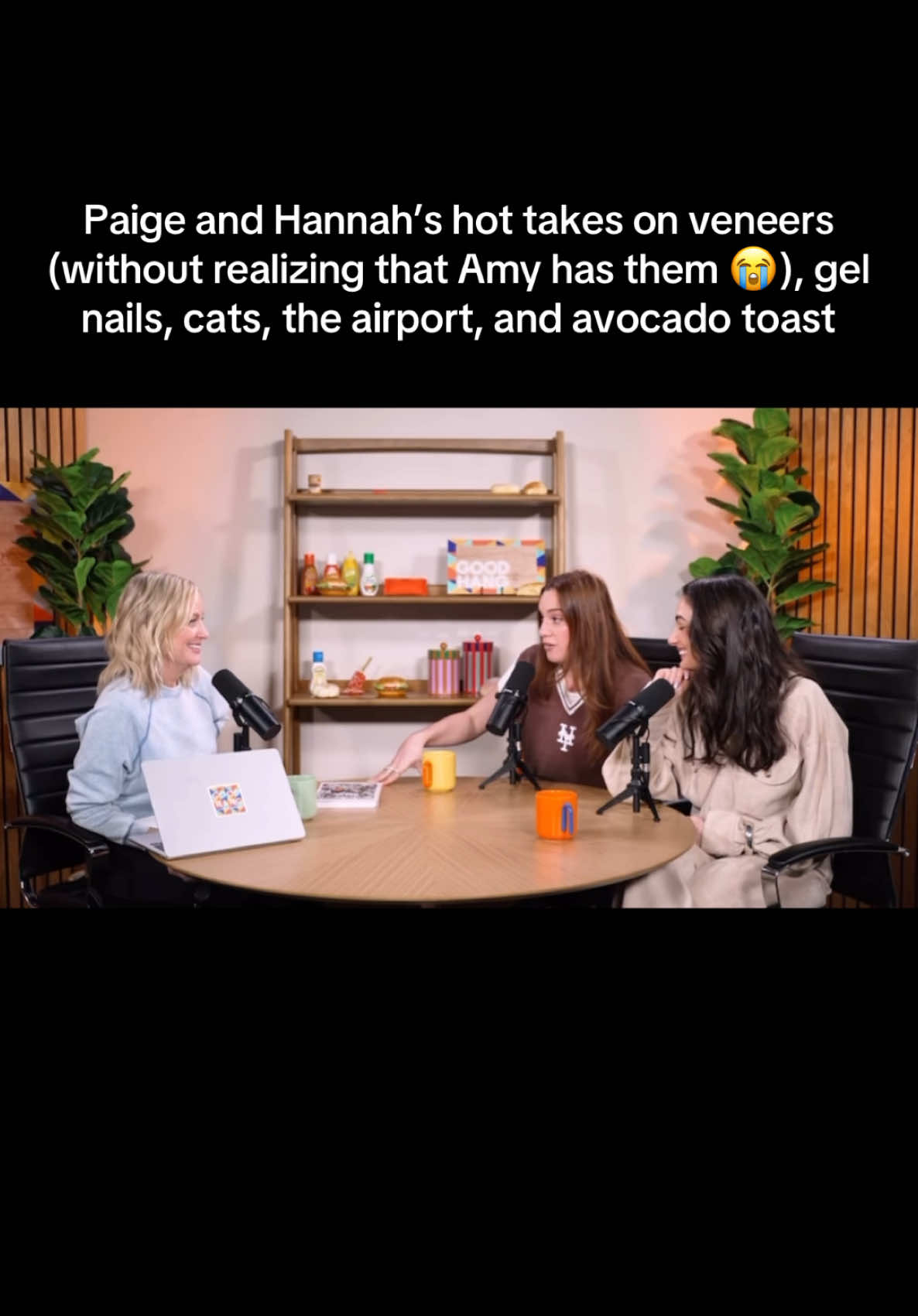 This was actually hilarious 😭 #goodhangwithamy #podcast #amypoehler #gigglysquad #celebrity @Hannah Berner @Paige DeSorbo 