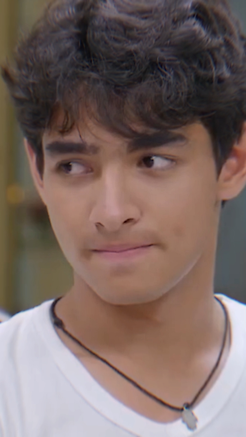 Candu bgt sm senyumnya Harry @HV #harryvaughan #harry #harqeel #aqeelacalista #agz #asmaragenz #foryoupage #fyp 