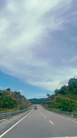 Tulungagung  🏝️ #jlstulungagung #pantaimutiara #jlsprapatanmekah #pantaitulungagung #nature #fyp #aesthetic #exploretulungagung #beach #pantaidlodotulungagung  