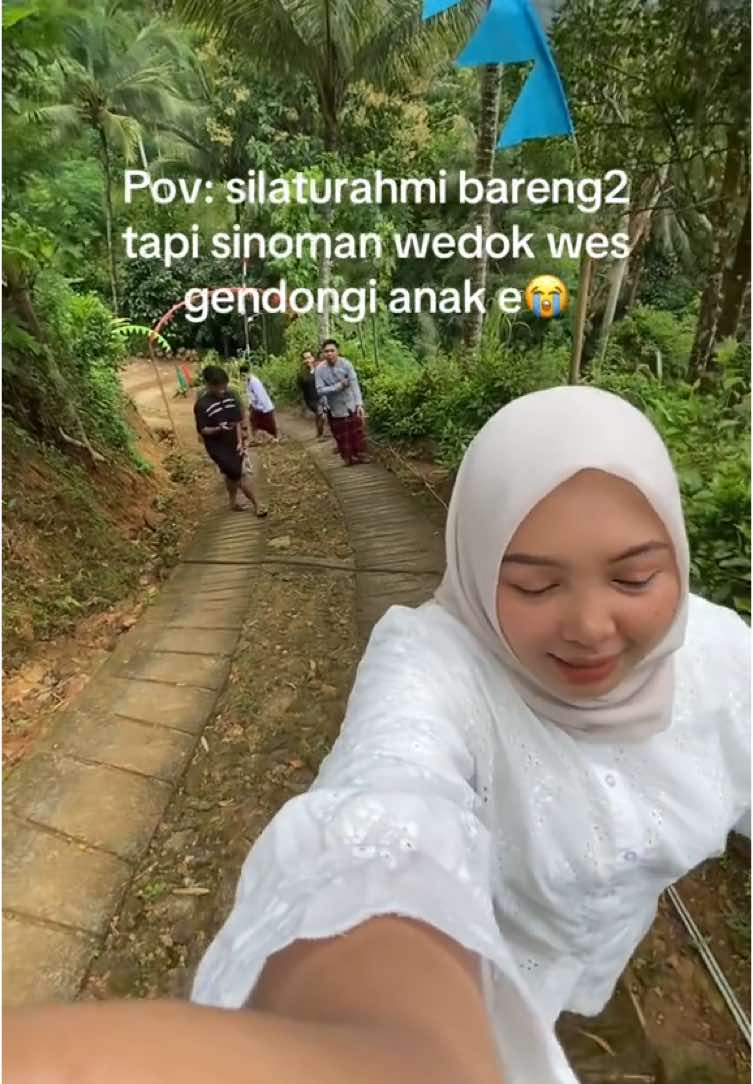 Tuluuunggg🤣🤣🤣 #trenggalek24jam #panggul_trenggalek #fypdongggggggg #fyp #masukberanda #fyp #foryou #fypシ゚viral #vibesdesa #vibespedesaan 