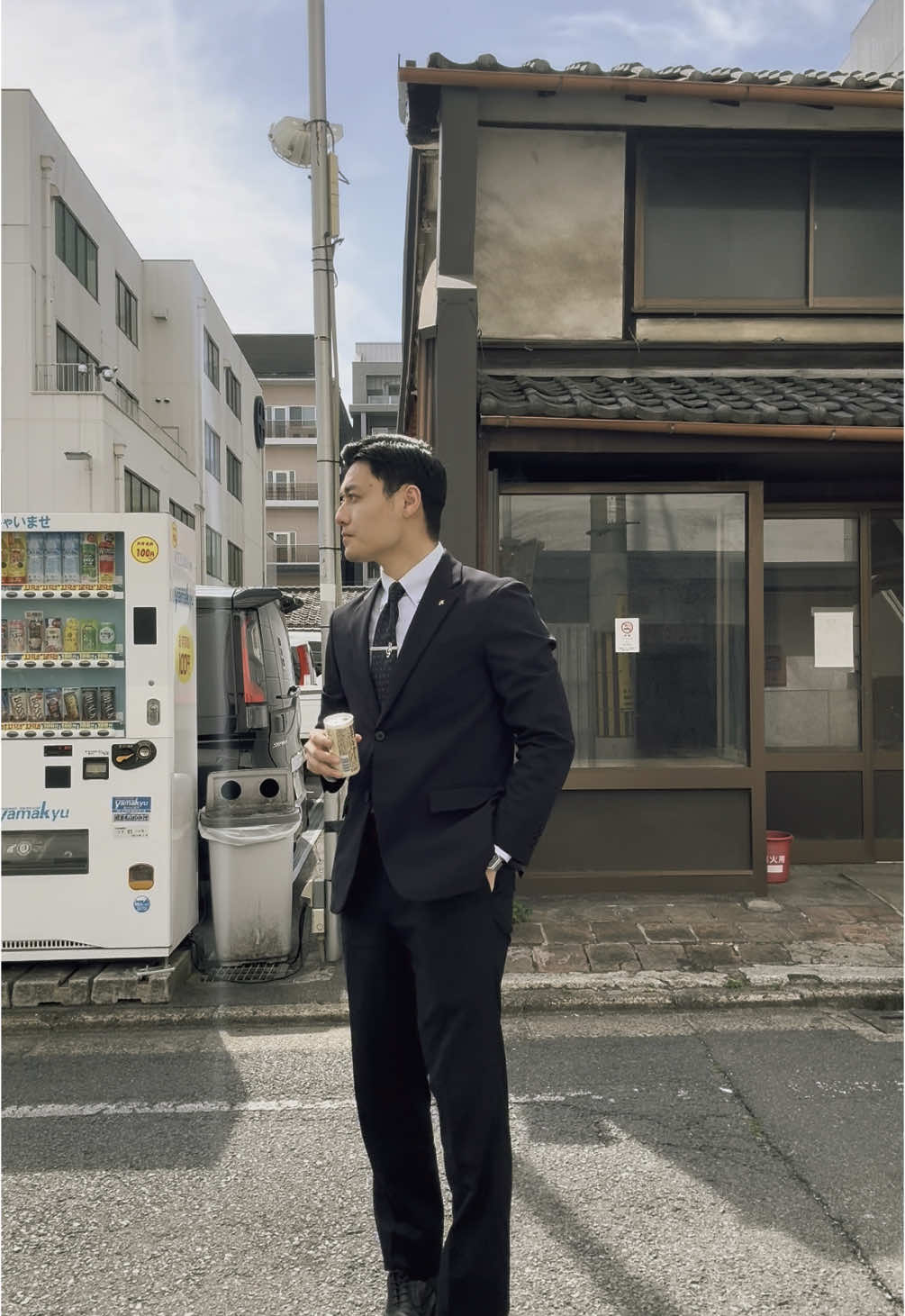 #burmeseguy #osakajapan #officeday #fyppppppppppppppppppppppp #coffeetime 